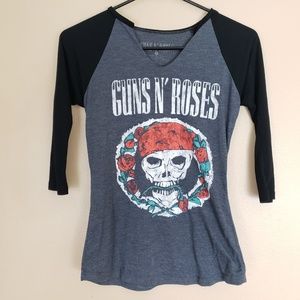 Guns N Roses Rock Band Tee Size Small E12